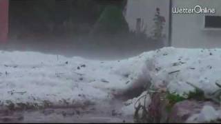 Hagel Starkregen und Sturm  Die Unwetterfront im Süden [upl. by Romola]