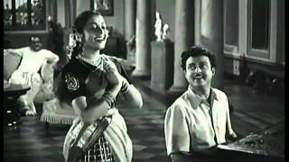 Gemini Ganesan Hits  Bhrindhavanamum HD Song [upl. by Nujra]