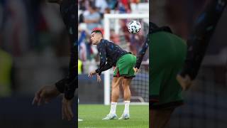 Cristiano Ronaldo Shows Off Skills During Warm Up 🔥🐐  حرکات نمایشی رونالدو در حال گرم کردن [upl. by Sucramat]