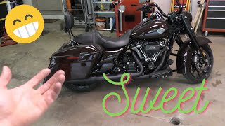 Installing Rinehart slipon exhaust on my 22 Road King Special [upl. by Aural]