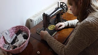 Monochrome quilting on a treadle machine [upl. by Nabroc]