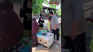 DAGANGAN IBU MIMI DI BORONG SAMA PAK ASEP☺️🙏 trending comedy humorlucu funny shorts [upl. by Honey]