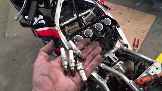 Spark plug cbr 600 [upl. by Lilias337]