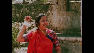 Movie Mirch Masala 1987 Smita Patil  Naseerudin Shah [upl. by Joshuah]