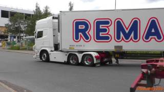 Scania R560 V8 Sound 2015 [upl. by Vernita]