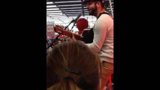 Kendji Girac  Andalouse Live Acoustic  Liège [upl. by Fenwick461]