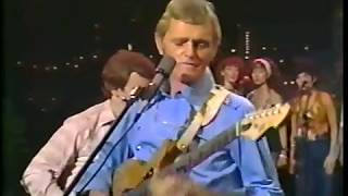 Jerry Reed  Amos Moses Live 1982 [upl. by Signe]