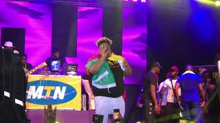 Concert Naza Au Cameroun Mannequin de Fally ipupa [upl. by Whitson]