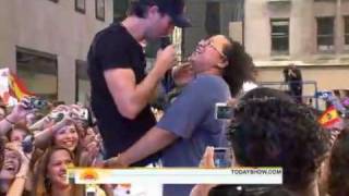 Enrique Iglesias Hero LIVE TODAY SHOW 201016th July 2010 [upl. by Behah]