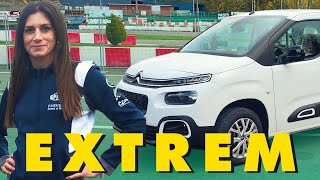 Cyndie geht mit dem Citroen Berlingo auf die Rennstrecke [upl. by Eetak]