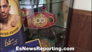 EXCLUSIVE Inside of Leo Santa Cruzs HUGE HOUSE  EsNews Boxing [upl. by Devondra546]