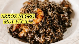 Cómo hacer ARROZ NEGRO con sepia y langostinos  Receta fácil [upl. by Okoyik574]