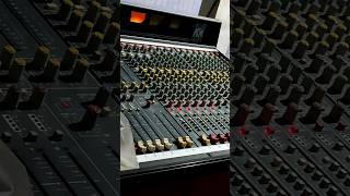 Jaga Mixer Allen Heath GL 3000 shorts [upl. by Orran]