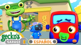 La primera visita de bebé camión al taller🍼 🐸 Garaje de Gecko  Carros para niños [upl. by Assilam581]