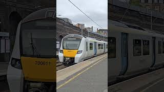 700011 passing Kentish Town with a Thameslink service [upl. by Klotz]