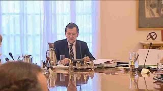 Rajoy presenta un Gobierno con seis caras nuevas y tres bajas [upl. by Ocramed638]