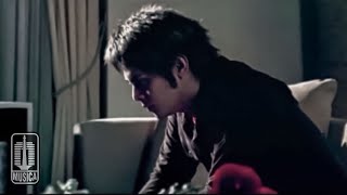 DMASIV  Cinta Ini Membunuhku Official Music Video [upl. by Aerdno]