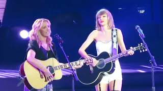 Smelly Cat By PhoebeLisa KudrowTaylor Swift friends lisakudrow viral taylorswift funny cats [upl. by Novick]