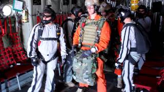 Military quotstudentsquot get HALO Jump qualified over the Arizona desert in 720 HD Part II [upl. by Duwad]