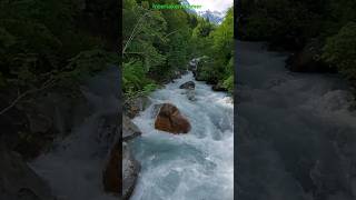 In Schweizer Alpen tour travel waterfall mountains reisen Berg short [upl. by Vilberg572]