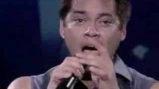 Kahit Isang Saglit  MARTIN NIEVERA Live Concert [upl. by Arot]