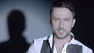 TARKAN feat OZAN ÇOLAKOĞLU  Aşk Gitti Bizden Official Video  Lyrics [upl. by Athalee]