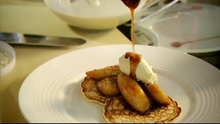 〈拉姆齊上菜〉完美奢華的鬆餅甜點 │ American Style Scotch Pancakes with Caramelised Bananas │ Gordon Ramsay [upl. by Eltsyrhc]