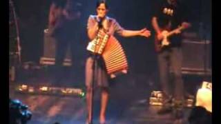 Julieta Venegas en Suiza  Te voy a mostrar [upl. by Montague87]