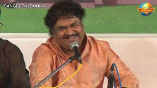 Mehfil Me Baar Baar Nazar Unhi Per Gaye  Osman Mir  Morari Bapu Ramkatha Ahmedabad [upl. by Hairas]