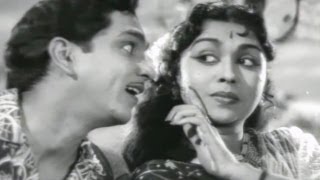 Pelli Kanuka Songs  Kannulatho Palakarinchu Valapulu  Nageshwara Rao BSaroja Devi [upl. by Anawed]