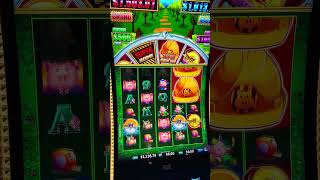 Las Vegas crazy win now Slots machine slots casino gambling [upl. by Napier]