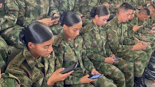 ¿Algo emocionante Así se notificó la destinación de nuevos suboficiales del Ejército Nacional [upl. by Kemeny]