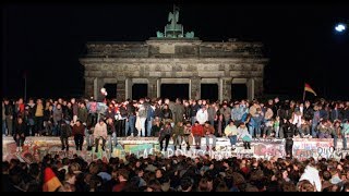 WELT THEMA 30 Jahre Mauerfall  Chronologie einer verrückten Nacht [upl. by Alrad]