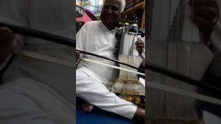 Vaishnav Jan To Tene Kahiye on sarangi by Ustad Moinuddin Khan [upl. by Ikcaj]