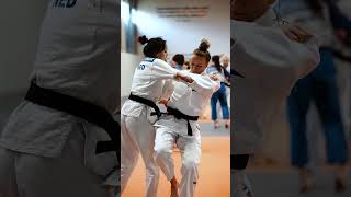 Gevloerd en HOE 🙅‍♀️ teamnl judo olympics [upl. by Kayley]