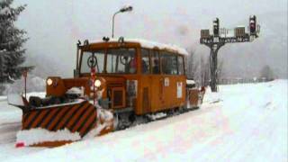 Déneigement ligne des Hirondelles 2011 [upl. by Etnoed]