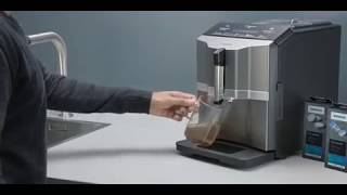 How to De Siemens EQ3 espressomachine reinigen en ontkalken [upl. by Ynaitirb790]