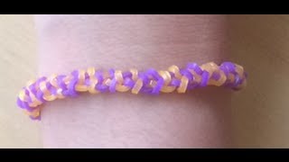 Simpele tweekleurige armbandjes maken met Loom elastiekjes met een haakpen [upl. by Itnavart]