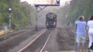 5029 Nunney Castle and 6024 King Edward I storm through Taplow on 280610 [upl. by Prima]