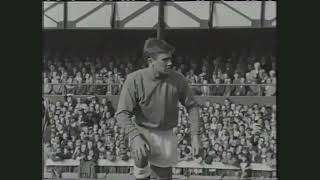 Derek Forster Sunderland debut 22 August 1964 v Leicester City aged 15 yrs and 185 days [upl. by Avuha373]