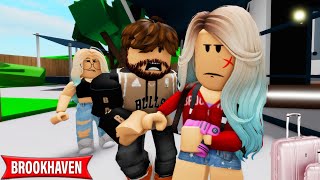 I LEFT MY STRICT FAMILY TO BECOME FAMOUS ROBLOX MOVIE CoxoSparkle [upl. by Layney444]