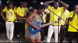 WerrasonPhénomène Sarah solo 🎸🔥aza mystique quel l’ambiance 🔥🔥🔥 [upl. by Cartan42]