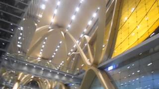 KunmingChina Airport 中国の昆明空港の様子 [upl. by Llenhoj969]