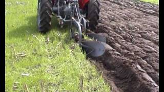 PloegenPloughing Stroe MF35X [upl. by Cassondra]