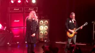 SAXON  Battering Ram  Heavy Metal Thunder  PARIS  Le Trianon  Nov 14 2016 [upl. by Suoicerp365]