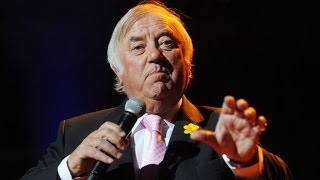 Jimmy Tarbuck Interview LIVE Blackpool with Des OConnor 29th July 2017 Opera House Winter Gardens [upl. by Nnylanna]