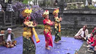 Ciaaatttlegong Keraton dance Bali Tumpek Wariga Pairi Daiza [upl. by Loise]