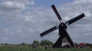 In één minuut alle molens van Kinderdijk met draaiende wieken [upl. by Roel]