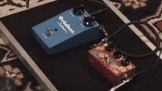 Pedal Shootout Fulltone Octafuzz vs Zvex Octane octave fuzz [upl. by Nwahsyd317]