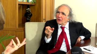 Prof Vittorino Andreoli  LEducazione Impossibile la Famiglia e il Disagio degli Adolescenti [upl. by Kcirej]